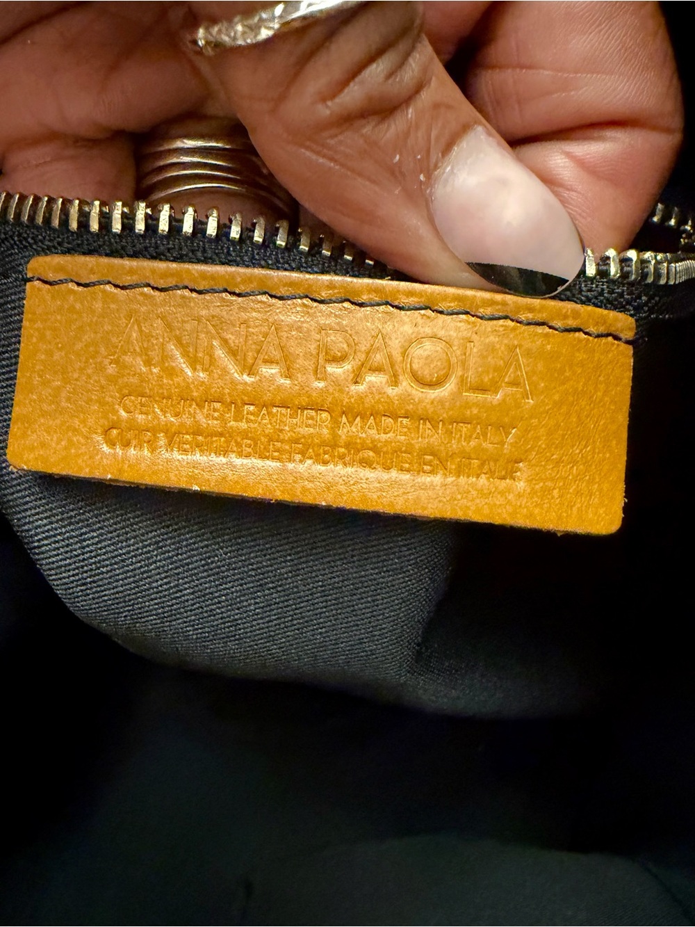 🥰♥️Anna Paola Black Pebbled Leather Drawstring Tote Bag (Made in Italy) - Picture 14 of 16